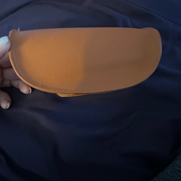 Tory Burch SunglassHolder - Picture 3 of 3